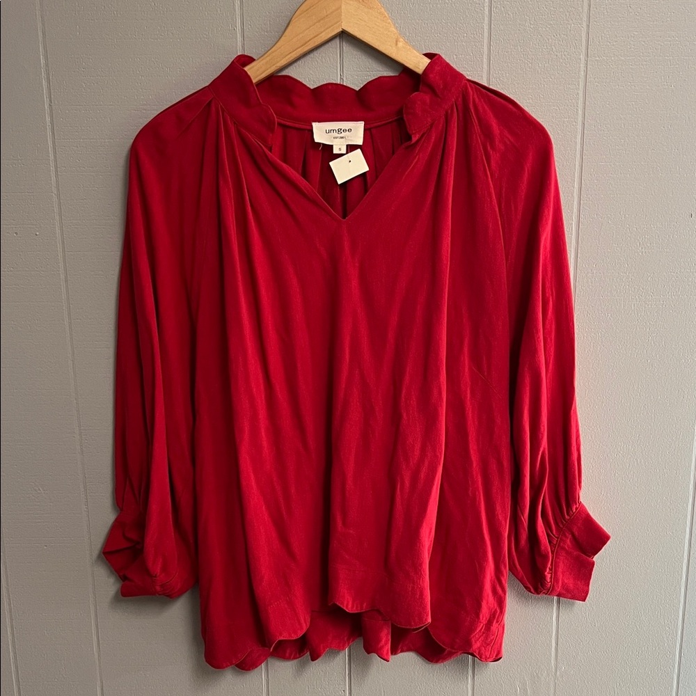 NWT Red Umgee Scallop Blouse V Neck Size Small